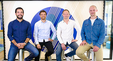 CoachHub adquiere al líder del mercado francés MoovOne para acelerar la innovación en el coaching digital CoachHub adquiere al líder del mercado francés MoovOne para acelerar la innovación en el coaching digital
