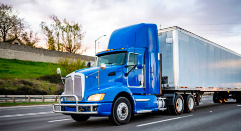 Quince nacionalidades trabajan para mejorar la calidad de vida de los transportistas en Trucksters