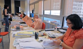 UGT subraya que muchos empleados pblicos son mileuristas y temporales