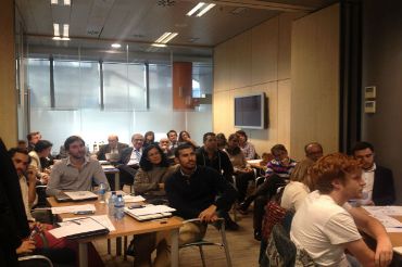 Jvenes emprendedores mshumano aprenden en El Corte Ingls y Orange como incorporar RSC en sus empresas