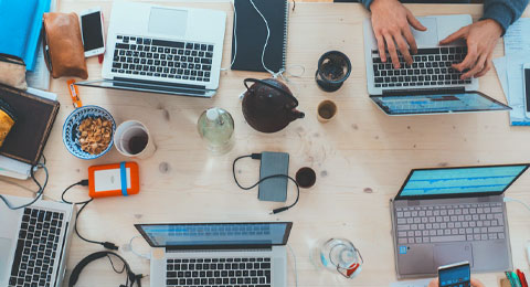 Revive el webinar 'Nuevos modelos digitales de servicio al empleado. La piedra angular para construir experiencias memorables' Revive el webinar 'Nuevos modelos digitales de servicio al empleado. La piedra angular para construir experiencias memorables'