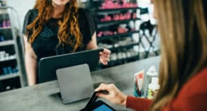 clientes empresas tienda ropa