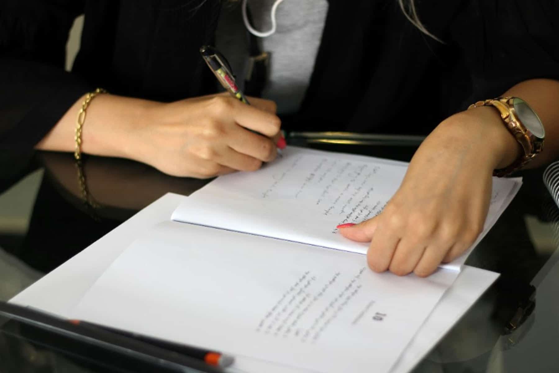 Cómo preparar - estudio y empleo