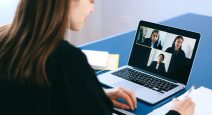 ordenador-empleo-entrevista
