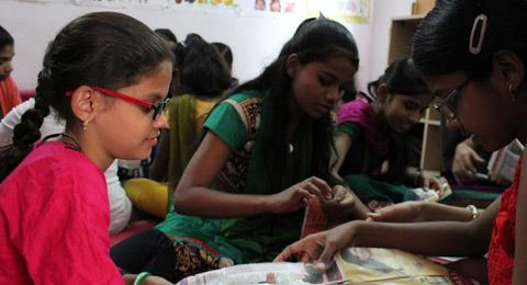 El proyecto ‘Girl Child Education’ consigue que medio centenar de niñas indias completan sus estudios