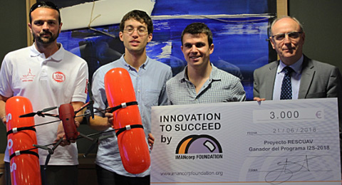 IMANcorp Foundation premia a jóvenes ingenieros por el diseño de un dron