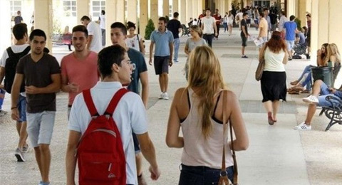 Cómo formarse para no ser parte del más del 30% de jóvenes desempleados en España