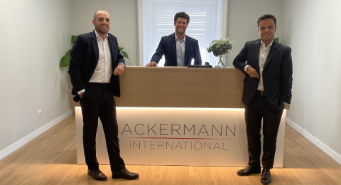 ackLabs, empresa del Grupo Ackermann International, presenta a su equipo directivo