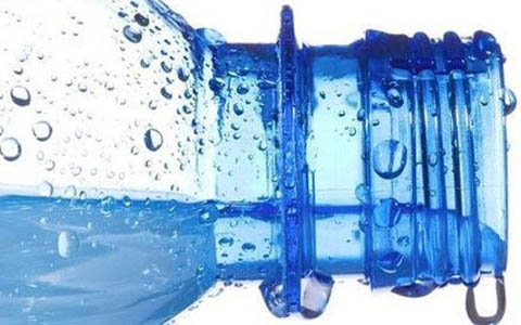 ¿Qué directora de RRHH necesita beber más de 3 litros de agua al día?