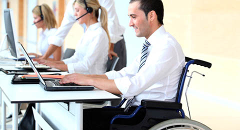 El 43% de las personas con discapacidad que trabajan en Alares Social tienen contrato indefinido