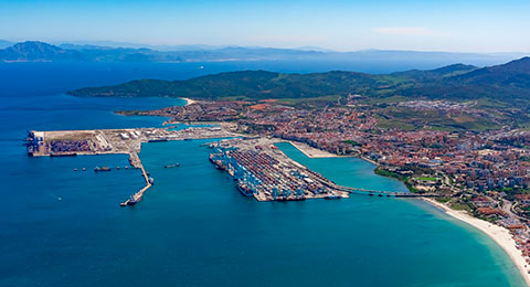 El Puerto de Algeciras incorpora tecnología en la nube para  potenciar el talento de sus 400 trabajadores