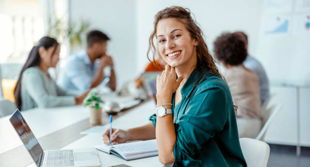 Si los trabajadores pasan la mayor parte del día en su trabajo, ¿cómo hacemos que sea un ambiente positivo?