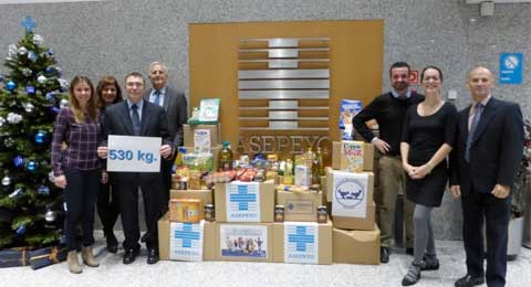 ASEPEYO recoge 530 kilos de productos para el Banco de Alimentos de Madrid