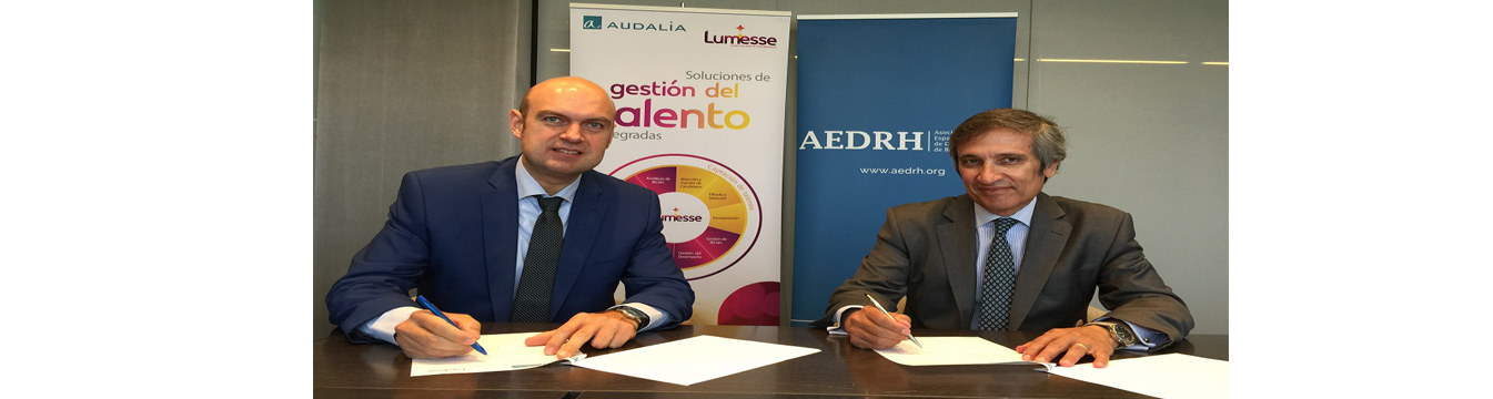 Audalia Lumesse firma acuerdo de Patrocinio con la AEDRH