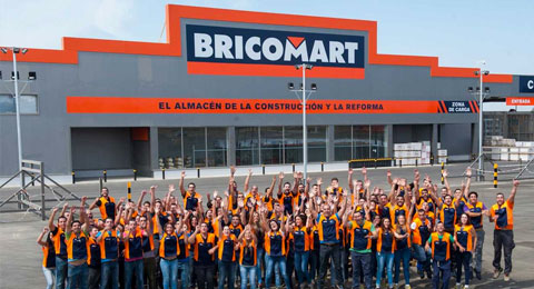 Adecco selecciona a 160 trabajadores para los nuevos almacenes de Bricomart