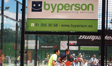 ByPerson se une al pádel como colaborador de la Federación Madrileña
