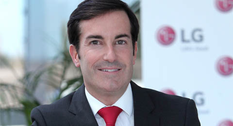 Carlos Olave, Coordinador de la Comisión de Transformación Digital en la Gestión de Personas de la AEDRH