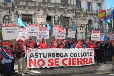 El Parlamento asturiano aprueba una declaración de apoyo a los trabajadores de Coca Cola