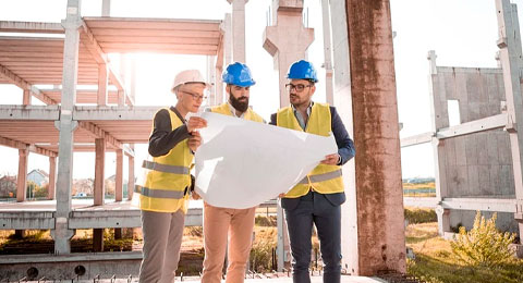 Descubre los mayores desafíos a los que se enfrenta el sector inmobiliario y el sector de la construcción en el ámbito laboral