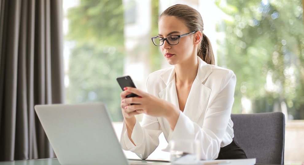 ¿Sabías que...? A más del 70% de los profesionales les preocupa padecer ansiedad o estrés por el uso inadecuado de las tecnologías