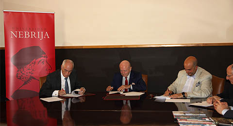 Convenio de Colaboración entre la Universidad Nebrija y la Mesa del Turismo
