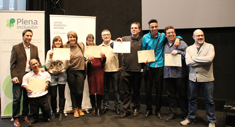 Alumnos con discapacidad intelectual del Curso de Personal de Sala Escénica reciben sus diplomas