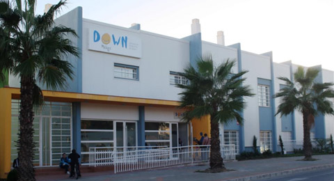 CGI dona equipos informáticos  a la asociación Down Málaga
