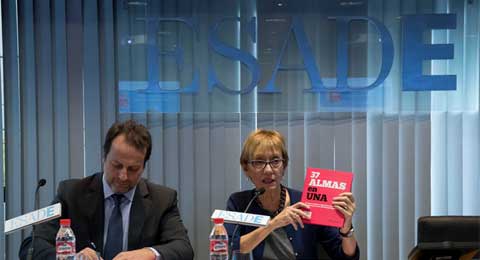 ESADE presenta 37 almas