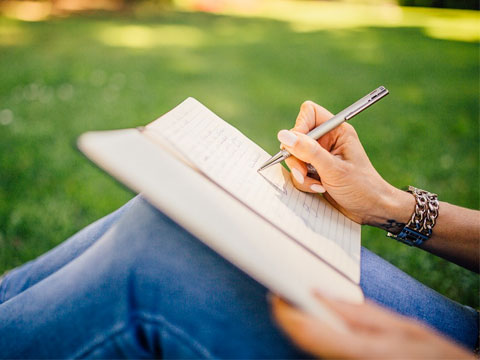 ¿Qué directora de RRHH comenzó su carrera como escritora gracias a nuestro Premio Literario?