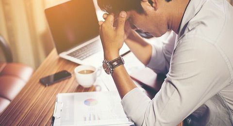 Uno de cada dos españoles no desconecta del trabajo durante las vacaciones