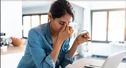 Siete consejos para combatir los efectos negativos sobre la salud del teletrabajo