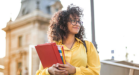 Formación bonificada para tu empresa: descubre la empresa que ayuda a tu equipo a desbloquear su inglés profesional