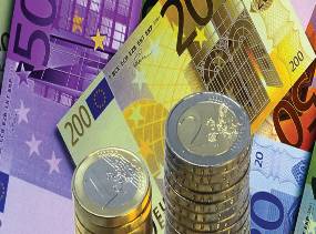 Autónomos y empresas recibieron 310 millones menos al día en préstamos en 2013