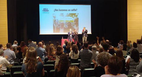 Más de 120 familiares de niños con discapacidad y afectados por COVID reciben inspiración en el II Congreso Felicidad Auténtica de Sevilla