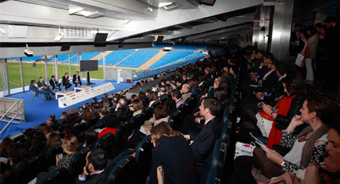 Berlitz participa en la mesa redonda sobre equipos internacionales del Congreso Factor Humano