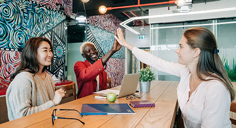 Es el momento de pasar a la acción: descubre cómo mejorar la Employee Experience a través de la compensación laboral