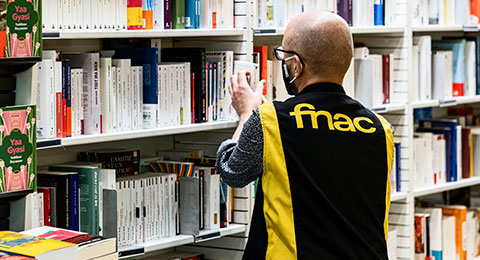 Fnac premia el compromiso de sus empleados durante la crisis sanitaria con una gratificación extraordinaria