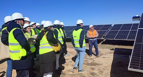 ISE Energía, con el apoyo de Exolum, refuerza su compromiso con la formación de nuevos profesionales