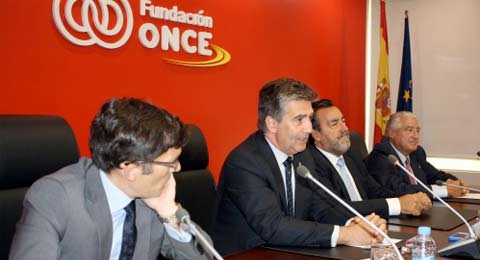 Fundación ONCE y Fundación Policía Española firman un convenio y facilitar la inclusión social de personas con discapacidad