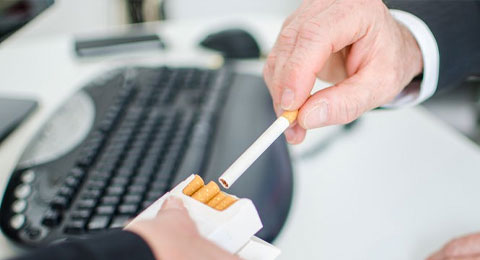 ¿Cuánto dinero pierden las empresas debido a los trabajadores fumadores?