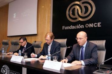 Facility Services Alentis con la prevención de riesgos laborales de personas con discapacidad auditiva