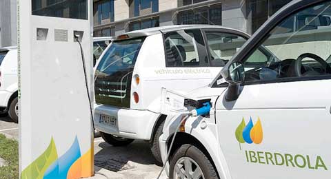 60 empleados de Iberdrola escogen coche eléctrico