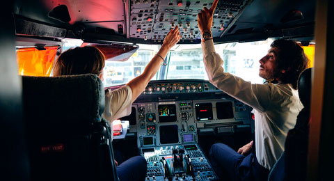 Iberia contrata los primeros pilotos tras la pandemia y financia la formación de futuros cadetes para la compañía