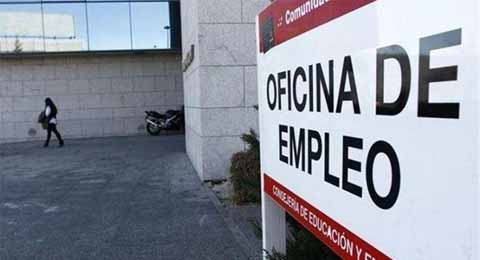 El desempleo se reduce en 39.012 personas y aumenta en 134.396 el número de ocupados en España en el mes de abril