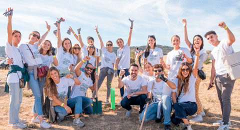 Un millar de empleados de L'Oréal en España dedican su jornada laboral a realizar actividades sociales y medioambientales