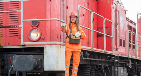 Esta importante compañía ferroviaria busca personal en España para trabajar en Alemania