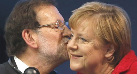 Merkel alaba las reformas del Gobierno y felicita a Rajoy por reducir el paro