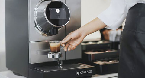 Descubre la nueva funcionalidad de Nespresso Momento, la máquina de café  que minimiza el contacto físico en la era del distanciamiento