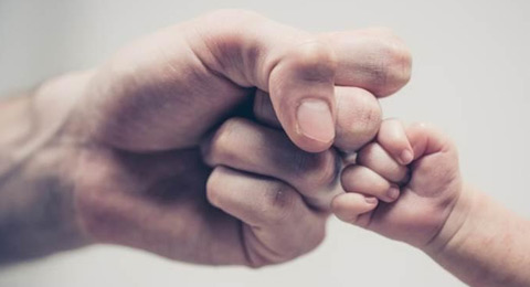 El permiso de paternidad aumenta de cuatro a cinco semanas