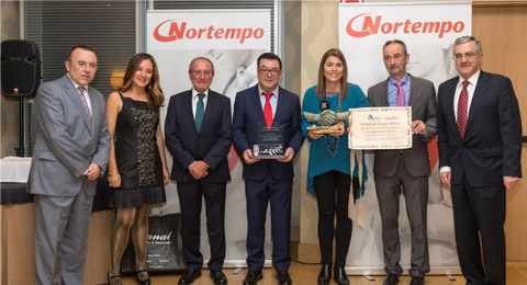 La directora de RRHH de Evobus Ibérica premio Nortempo-AEDIPE Cantabria 2017